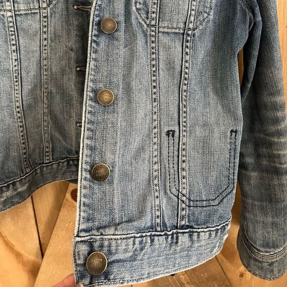 EDDIE BAUER || Womans Small Denim Jean Jacket - Picture 4 of 7